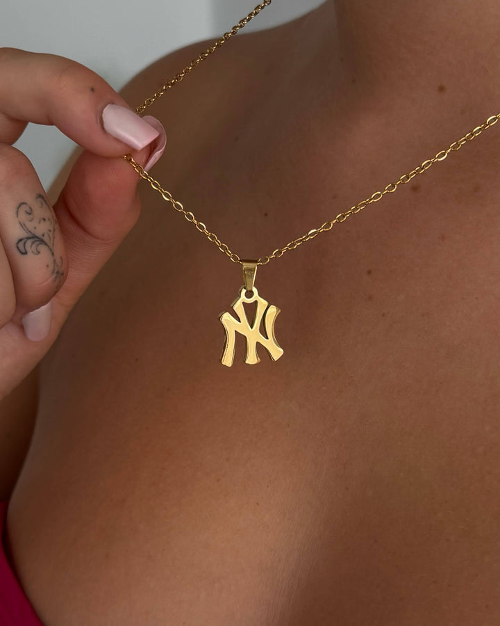 NY Necklace Gold