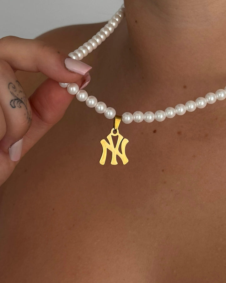 NY Pearl Necklace Gold
