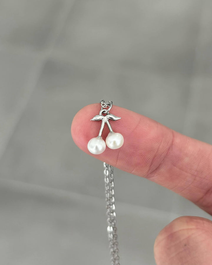 cherry-pearl-pendant-from-saents